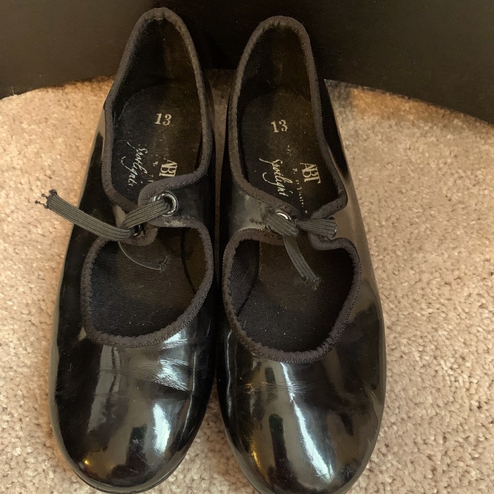 ABT size 13 little girls black tap shoes